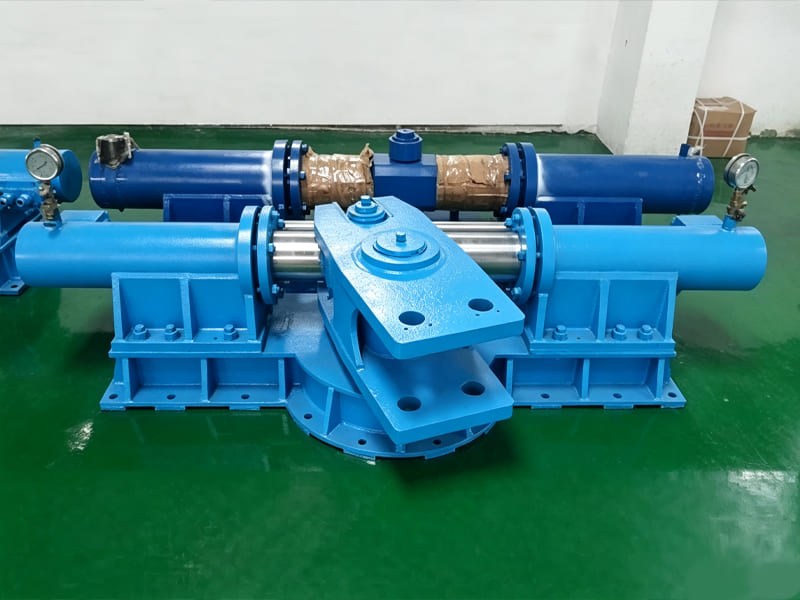 Blue heavy‑duty marine swing hydraulic cylinder assembly with pressure gauge