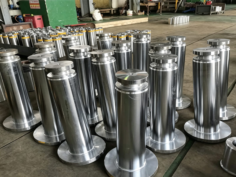 Batch of mirror polished chrome plated piston rods, core moving components of hydraulic cylinders